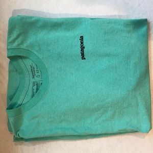 Men’s Medium Patagonia T Shirt (never worn)